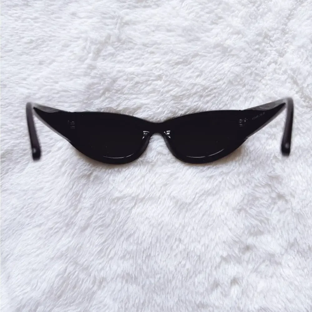 Francis Mirrored Black Cat-Eye Sunglasses